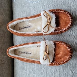 Lucky Brand moccasin slippers